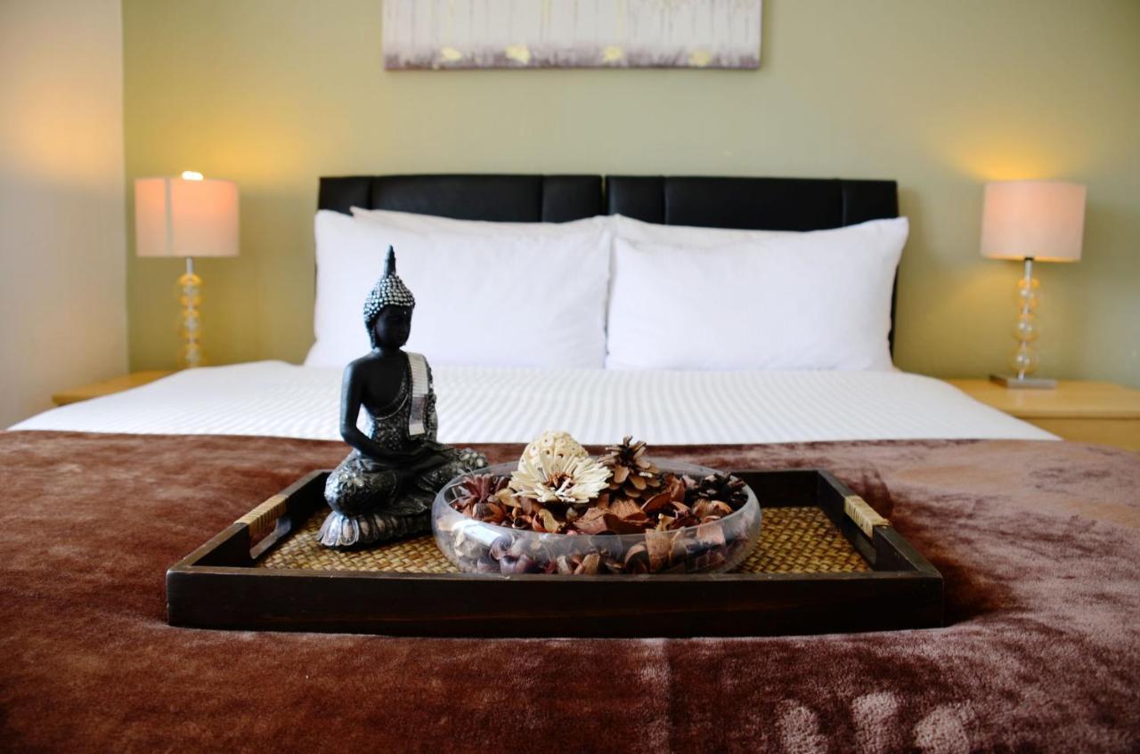 Dreams Serviced Accommodations- Staines/Heathrow Stanwell ภายนอก รูปภาพ